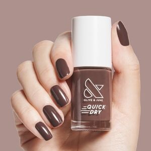 Olive & June Quick Dry Nail Polish Brown New Fawn Shade